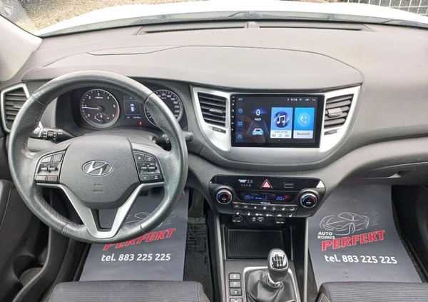 Hyundai Tucson cena 69900 przebieg: 109000, rok produkcji 2017 z Węgorzewo małe 301